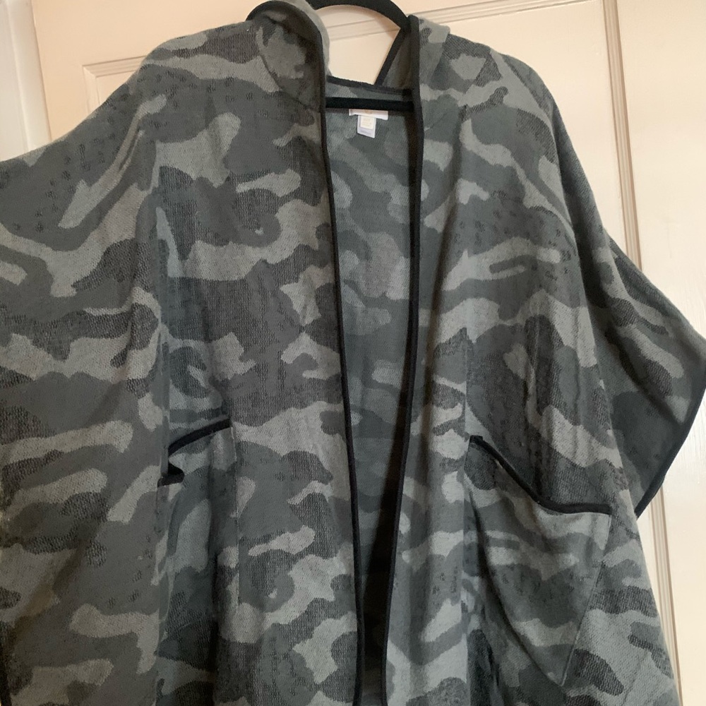 Camp Sweater Poncho